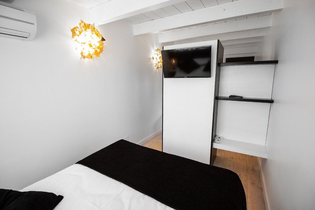 Hotel La Compagnia Del Viaggiatore LʼAquila Esterno foto