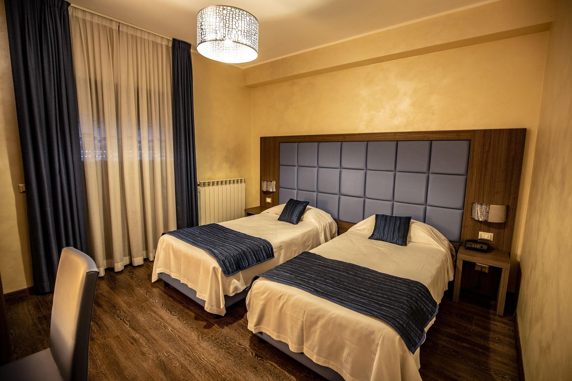 Hotel La Compagnia Del Viaggiatore LʼAquila Esterno foto