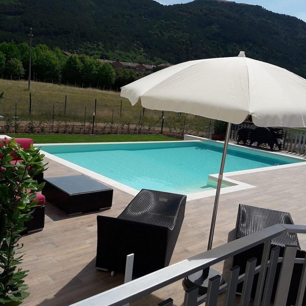 Hotel La Compagnia Del Viaggiatore LʼAquila Esterno foto