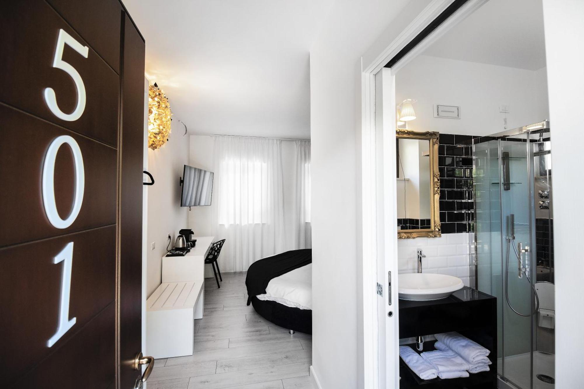 Hotel La Compagnia Del Viaggiatore LʼAquila Esterno foto