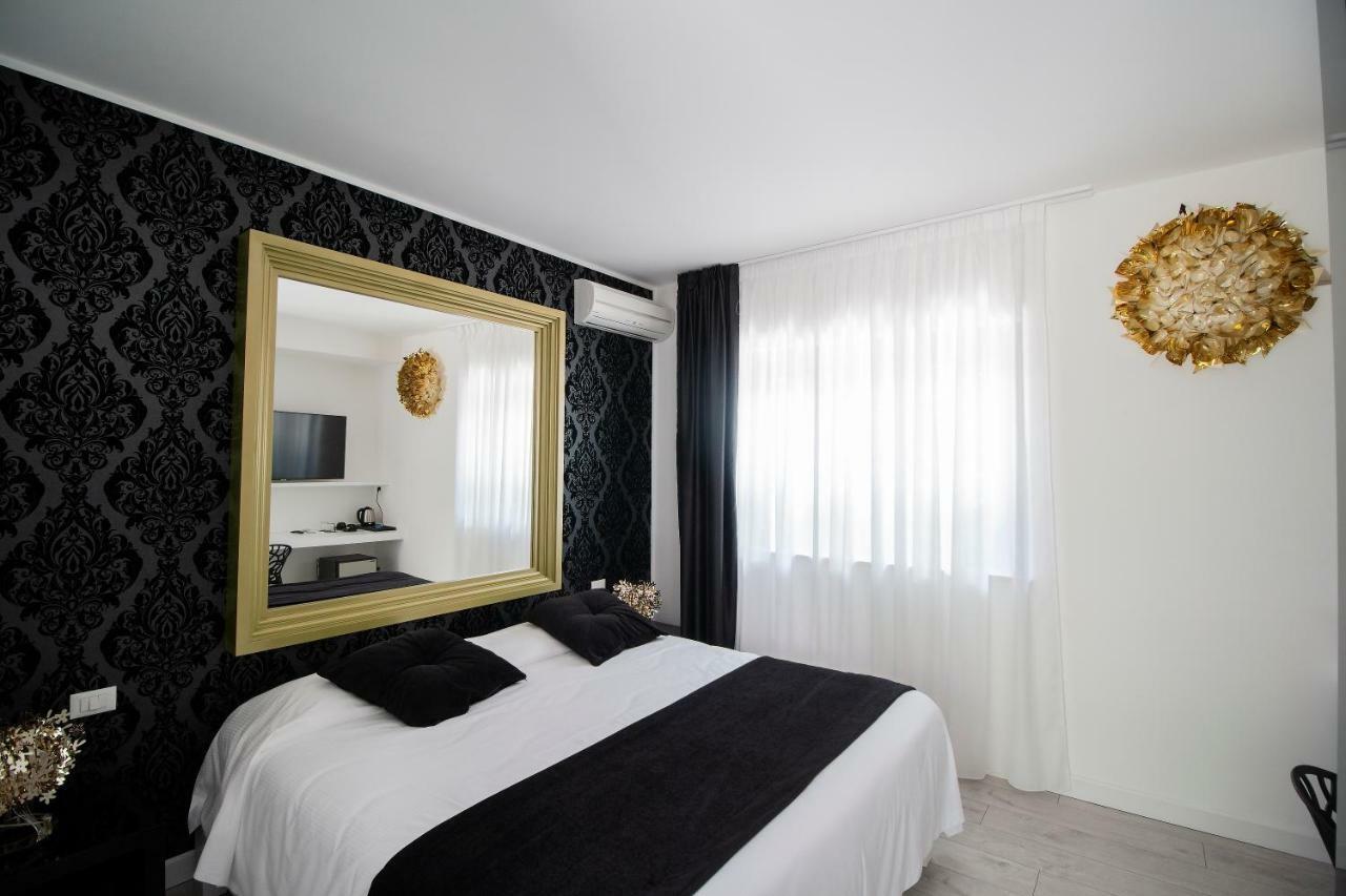 Hotel La Compagnia Del Viaggiatore LʼAquila Esterno foto